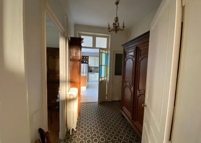 Aux Deux D Villa *